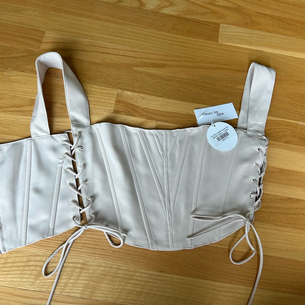 Corset, lace up crop top. Size small. With tag. Cream/ tan